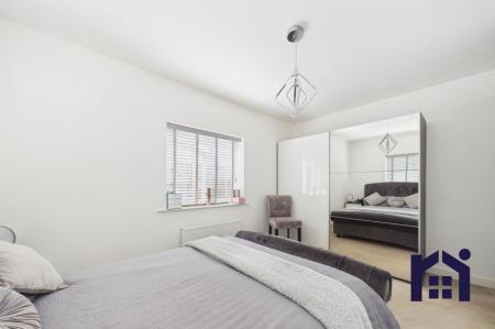 Principal bedroom