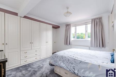 Principal bedroom