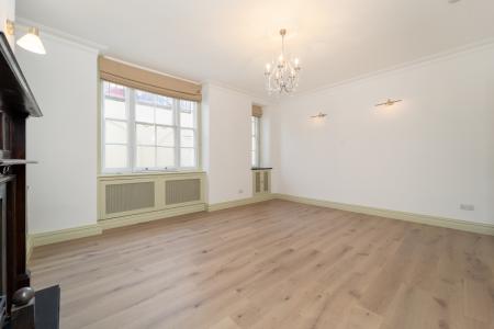 Living Room (4)