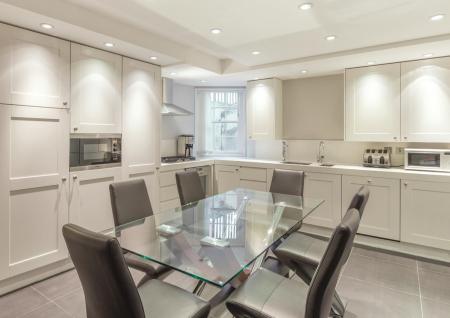 15 Queen Annes Gate - kitchen