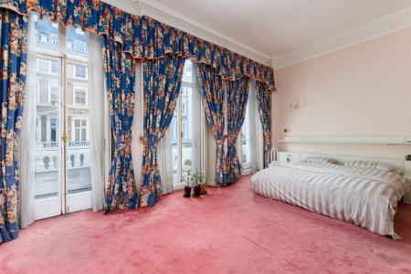 Master Bedroom (1)