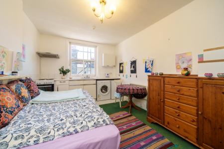 Studio Room (3)