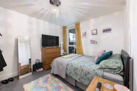 2nd Bedroom