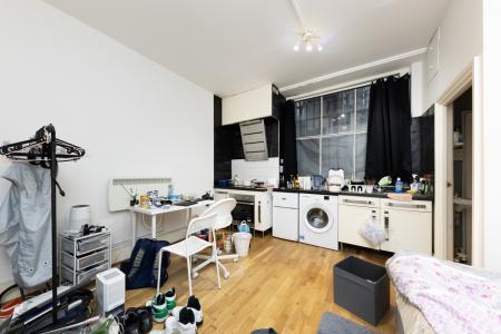 Studio Kitchen (2)