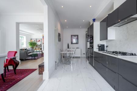 Kitchen (2)