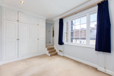 Master Bedroom (1)