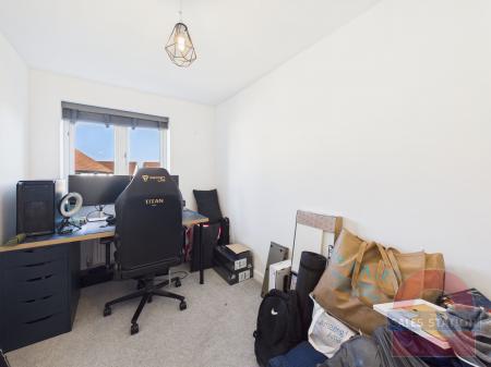 Bedroom /Study