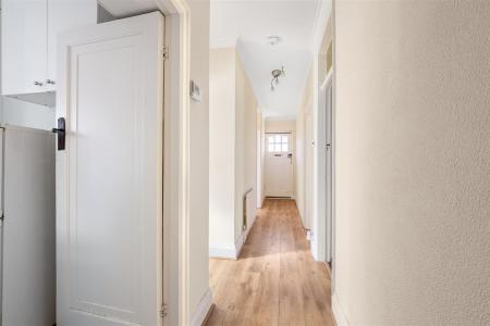 Grove Avenue 5 14692 04 02 26-005.jpg