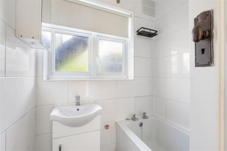 Grove Avenue 5 14692 04 02 26-006.jpg