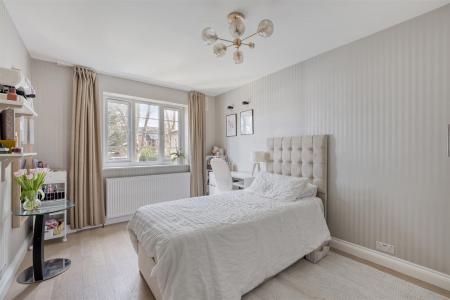 Highfields 10-011.jpg