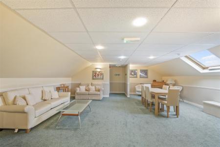 Calverley Court 33-024.jpg