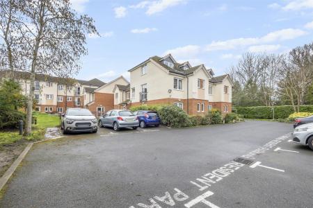 Calverley Court 33-025.jpg