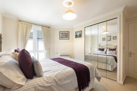 Calverley Court 33-018.jpg