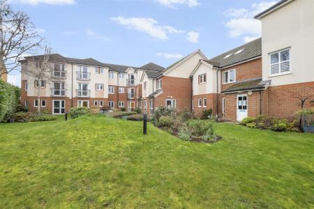 Calverley Court 33-026.jpg