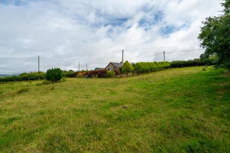 17 Carrigans Road, Newtown Stewart, BT78 4EG-10.jpg
