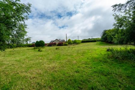 17 Carrigans Road, Newtown Stewart, BT78 4EG-11.jpg