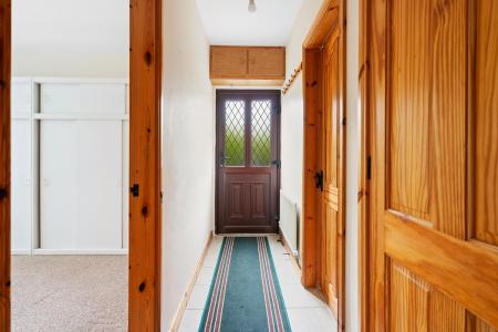 17 Carrigans Road, Newtown Stewart, BT78 4EG-15.jpg