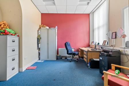 39 Bowling Green, Strabane-20.jpg