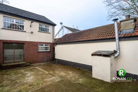 49 Glenside, Strabane, BT82 8PU (6 of 22).jpg