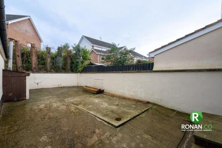 49 Glenside, Strabane, BT82 8PU (5 of 22).jpg