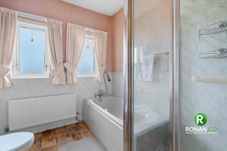 72 Orchard Rd, Strabane BT82 9QT (20 of 40).jpg