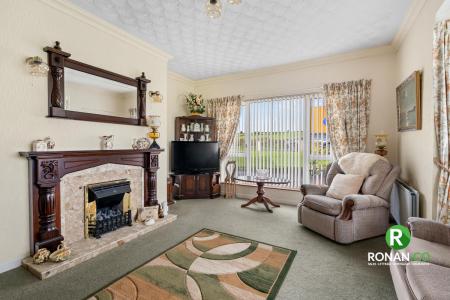 72 Orchard Rd, Strabane BT82 9QT (18 of 40).jpg