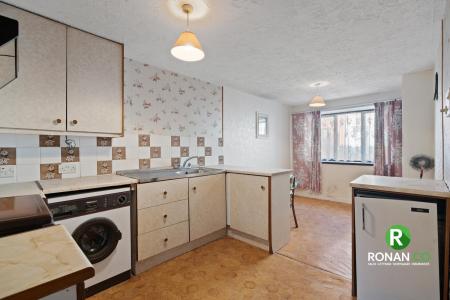 146 Lower Main St, Strabane BT82 8BA (5 of 13).jpg