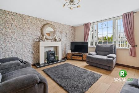 318 Lisnafin Park, Strabane BT82 9DN (9 of 20).jpg