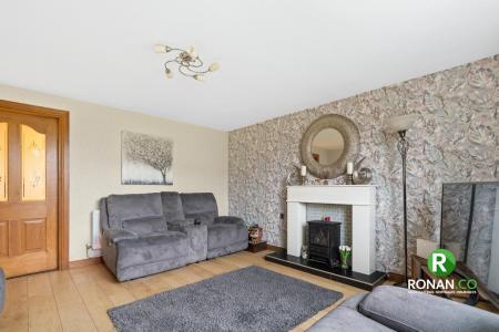 318 Lisnafin Park, Strabane BT82 9DN (8 of 20).jpg