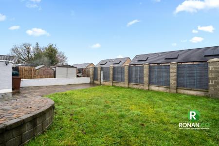 35 Ashgrove Park (10 of 20).jpg