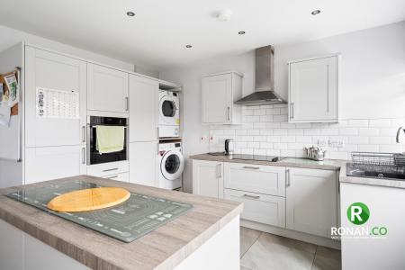 35 Ashgrove Park (18 of 20).jpg