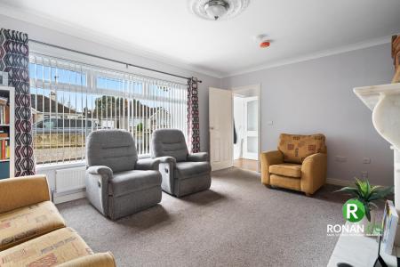 35 Ashgrove Park (14 of 20).jpg