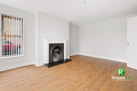 41 Castletown Court, BT82 9FZ (11 of 24).jpg