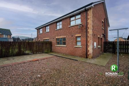 41 Castletown Court, BT82 9FZ (6 of 24).jpg