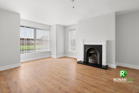 41 Castletown Court, BT82 9FZ (10 of 24).jpg