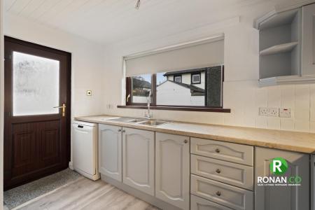 15 Ballyfatten Park, Sion Mills, BT829QG (16 of 23).jpg