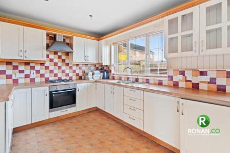 1 Garvan Park, Sion Mills BT82 9WA (18 of 24).jpg