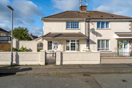 8 Pearse Gardens, Strabane, BT82 9AS-1.jpg