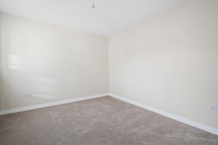 8 Pearse Gardens, Strabane, BT82 9AS-26.jpg