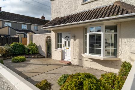 8 Pearse Gardens, Strabane, BT82 9AS-5.jpg