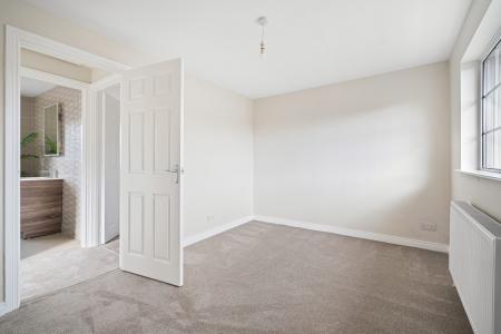 8 Pearse Gardens, Strabane, BT82 9AS-31.jpg