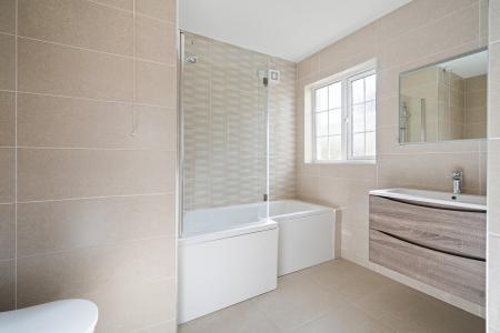 8 Pearse Gardens, Strabane, BT82 9AS-24.jpg