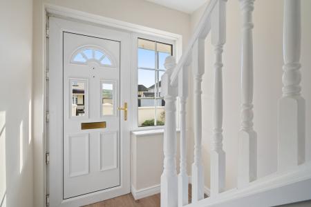 8 Pearse Gardens, Strabane, BT82 9AS-12.jpg