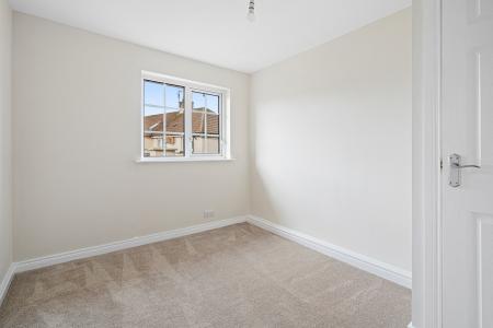 8 Pearse Gardens, Strabane, BT82 9AS-33.jpg