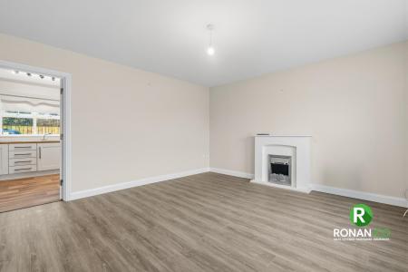 50 Lampton Court, Strabane, BT82 9TA (8 of 22).jpg