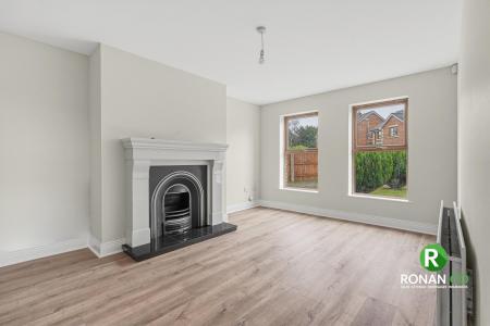 24 Castletown Court, Strabane, BT82 9FZ (30 of 32).jpg