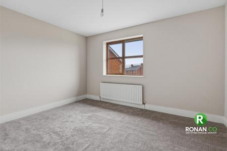 24 Castletown Court, Strabane, BT82 9FZ (22 of 32).jpg