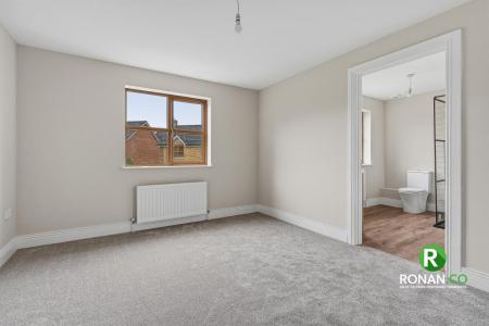 24 Castletown Court, Strabane, BT82 9FZ (24 of 32).jpg