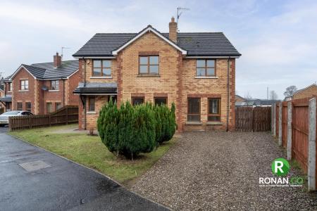 24 Castletown Court, Strabane, BT82 9FZ (1 of 32).jpg