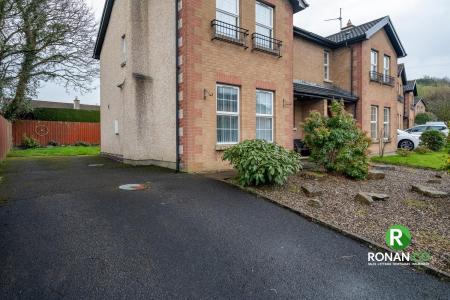 2 Grangewood, Strabane, BT82 8GW (5 of 24).jpg